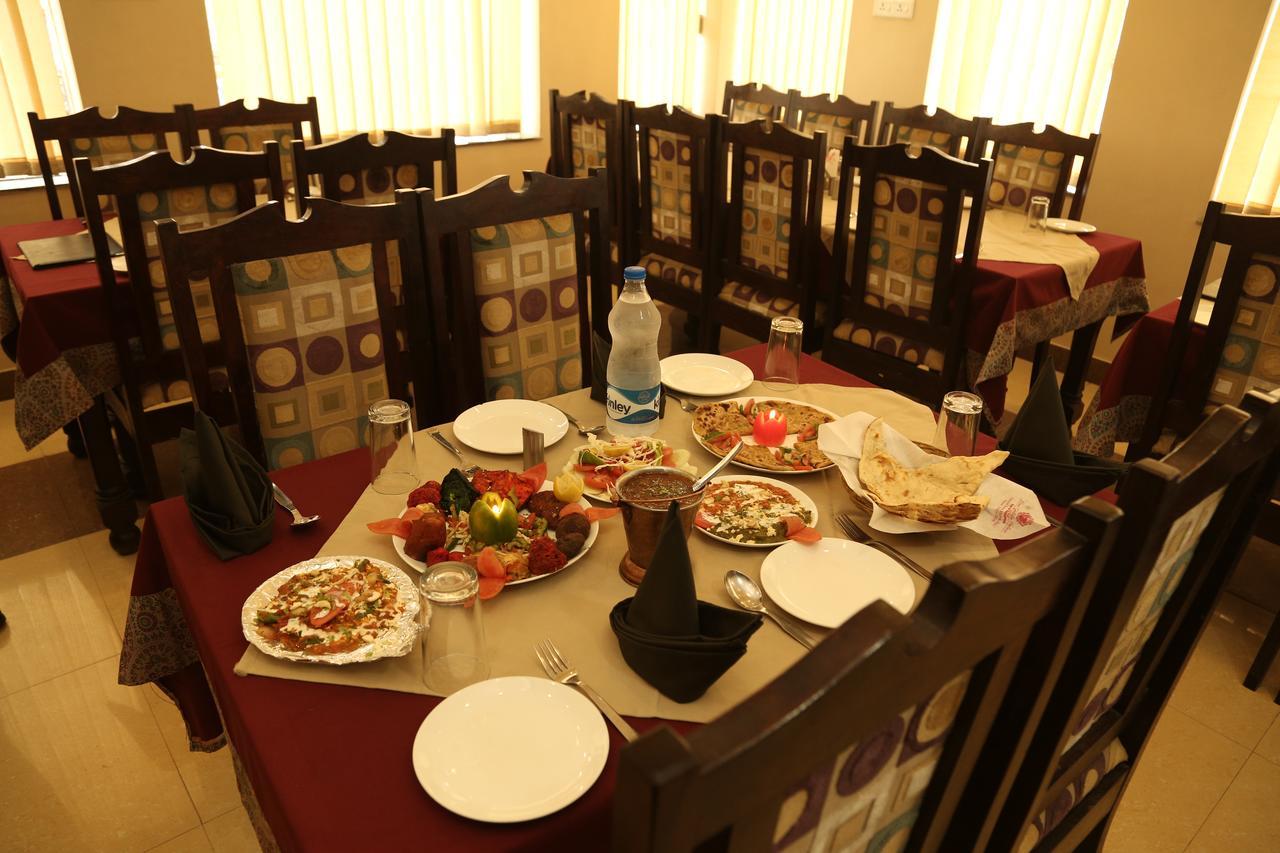 Hotel New Golden Palace Phalodi  Esterno foto